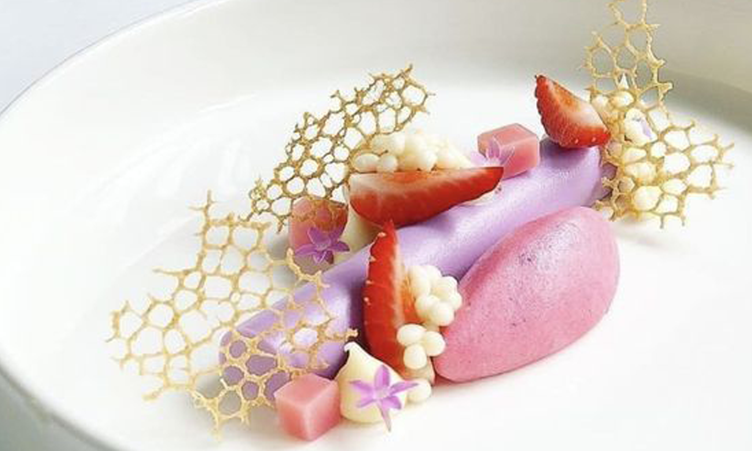 strawberry dessert french cuisine fine dining 